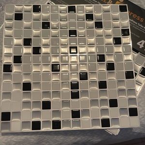 Meet your Posher, Widad